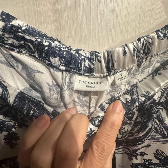BNWT Aritzia The Group 100% Silk Pajamas XS/S Nightside - Picture 6 of 14